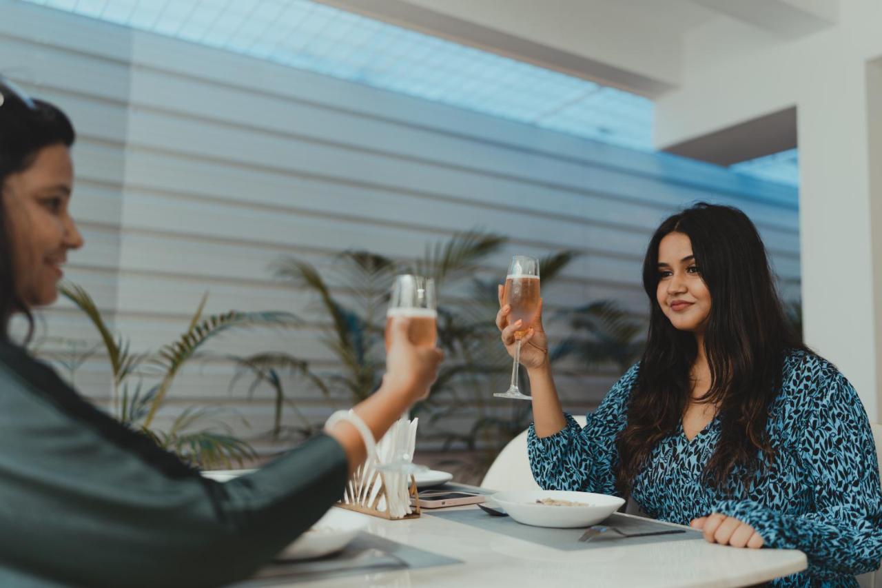 The Silver Chimes Suites بنغالور المظهر الخارجي الصورة