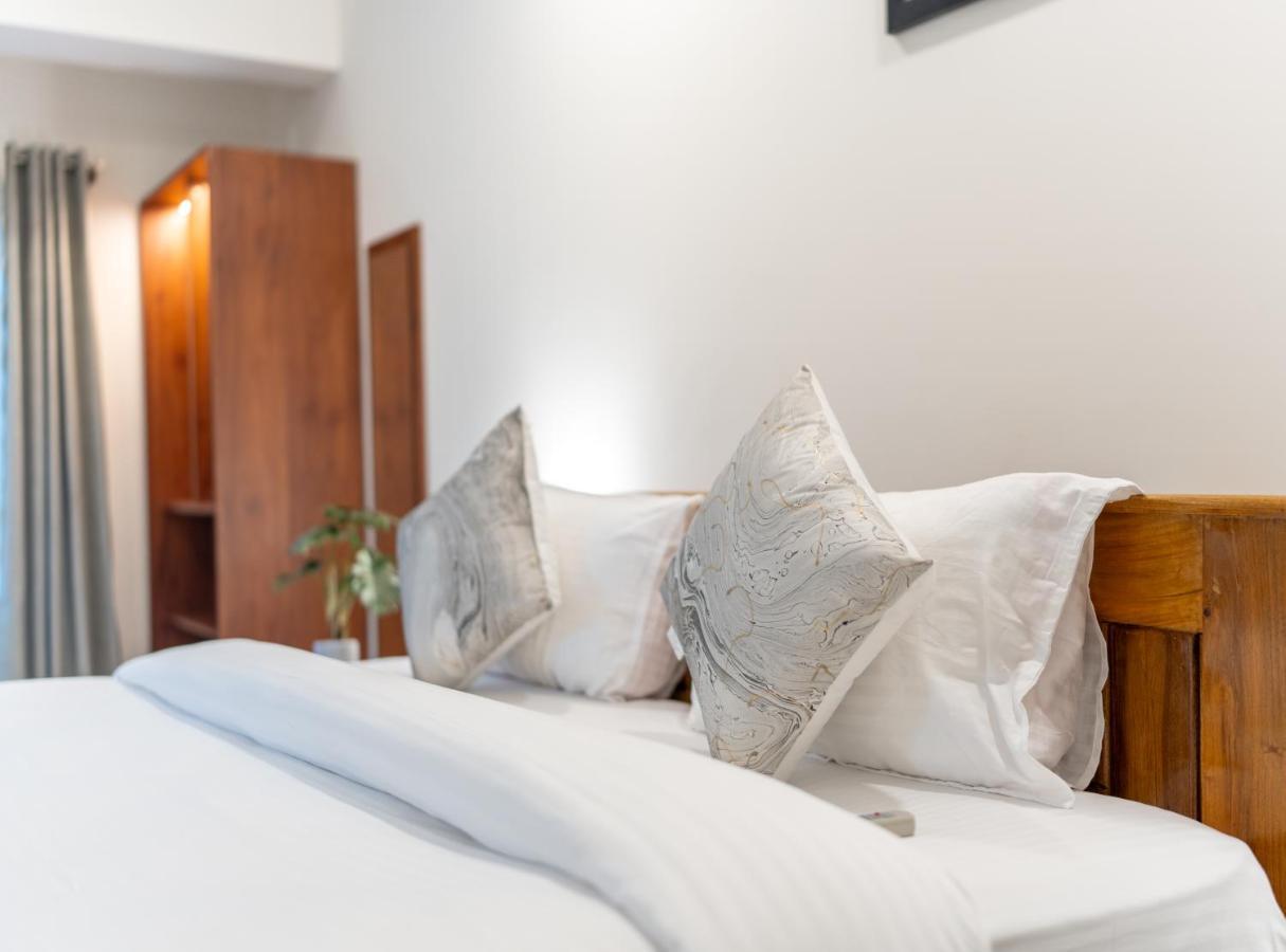 The Silver Chimes Suites بنغالور المظهر الخارجي الصورة